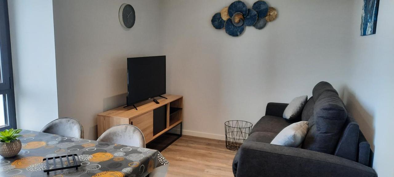 Les Appartements De La B Saint-Benoît-des-Ondes Exterior foto
