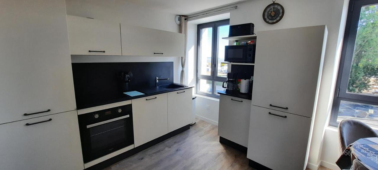 Les Appartements De La B Saint-Benoît-des-Ondes Exterior foto