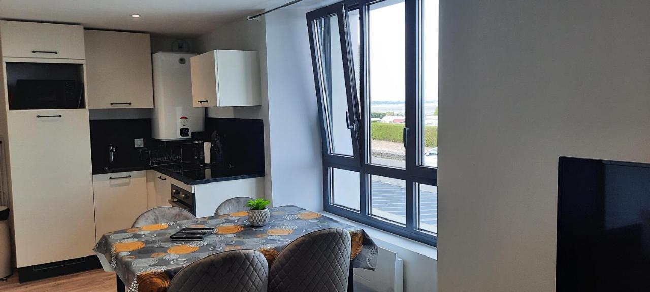 Les Appartements De La B Saint-Benoît-des-Ondes Exterior foto